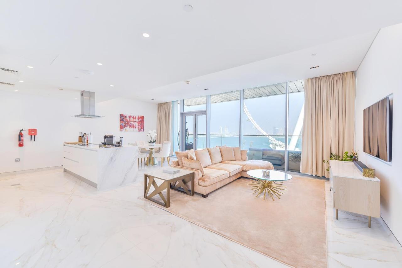 Luxury 2 Bedroom Beachfront Apt W Stunning Sea View Ντουμπάι Εξωτερικό φωτογραφία