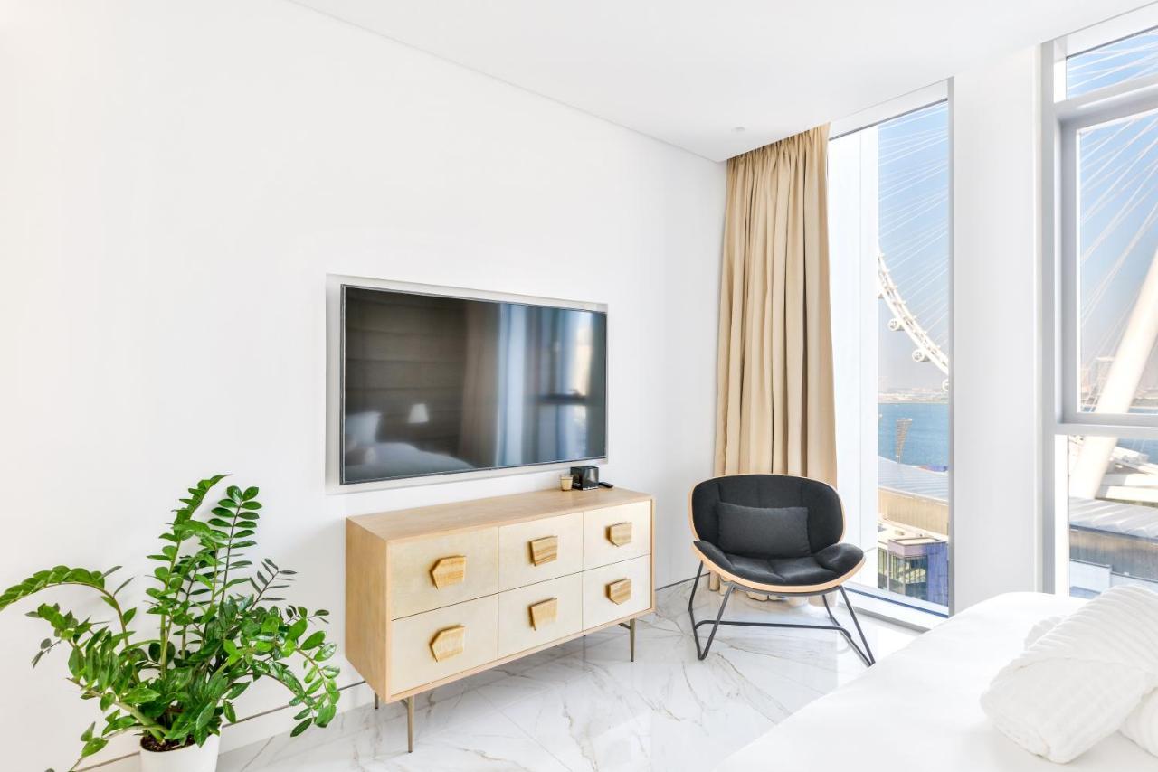 Luxury 2 Bedroom Beachfront Apt W Stunning Sea View Ντουμπάι Εξωτερικό φωτογραφία