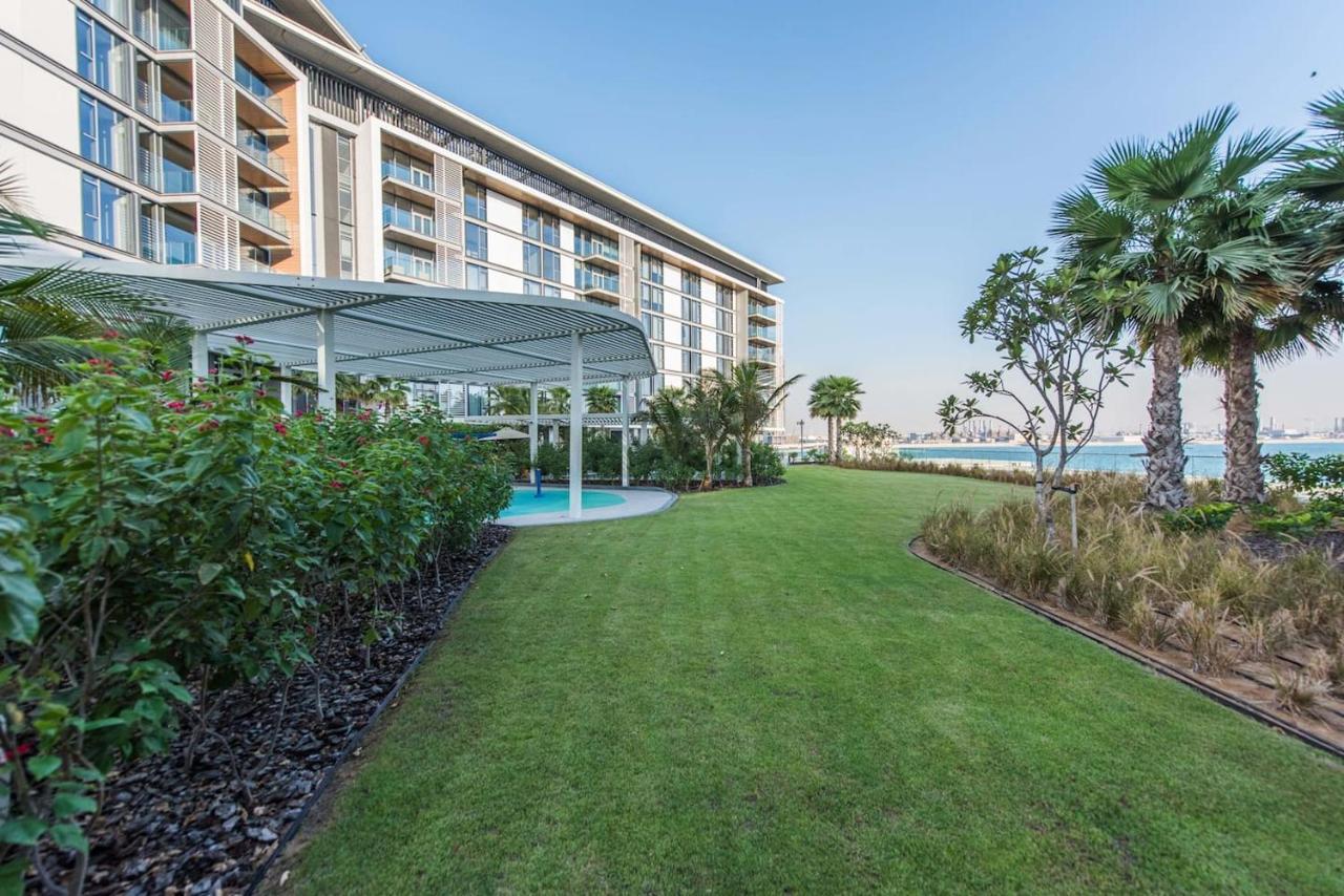 Luxury 2 Bedroom Beachfront Apt W Stunning Sea View Ντουμπάι Εξωτερικό φωτογραφία